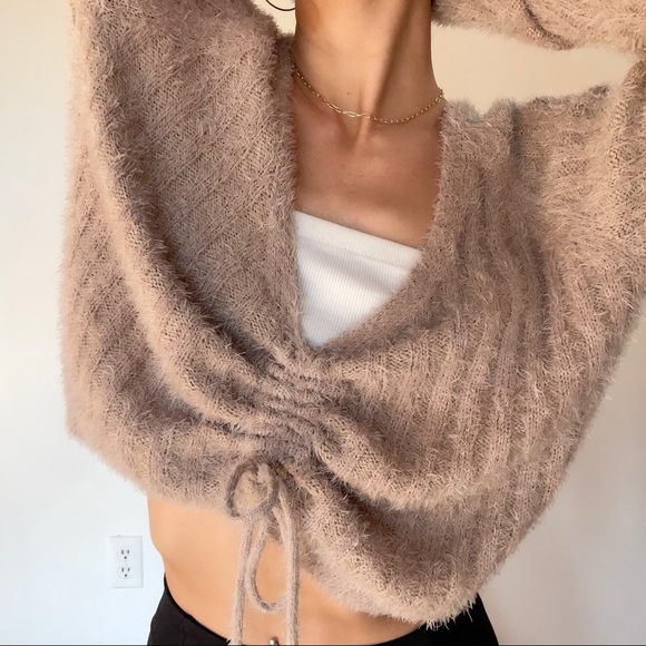 Fuzzy crop sweater - Picture 2 of 9
